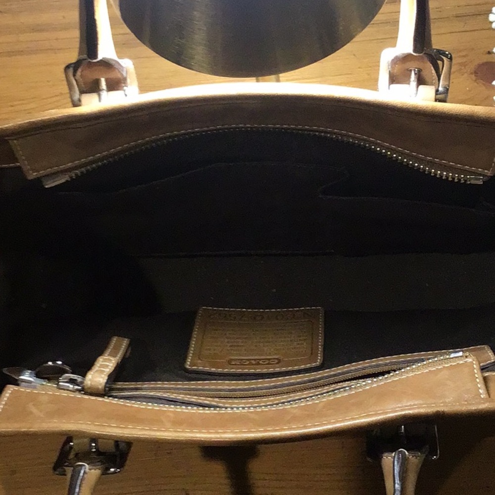 Coach Hamptons Satchel handbag - Picture 3 of 6